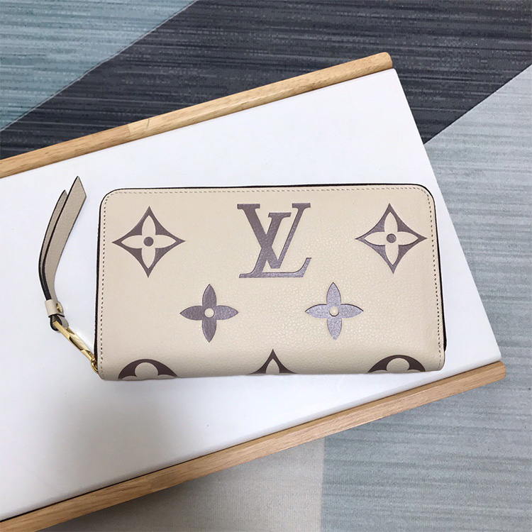 【ルイヴィトン LOUIS VUITTON】M80116 zippy 財布 ファスナ付き 長財布